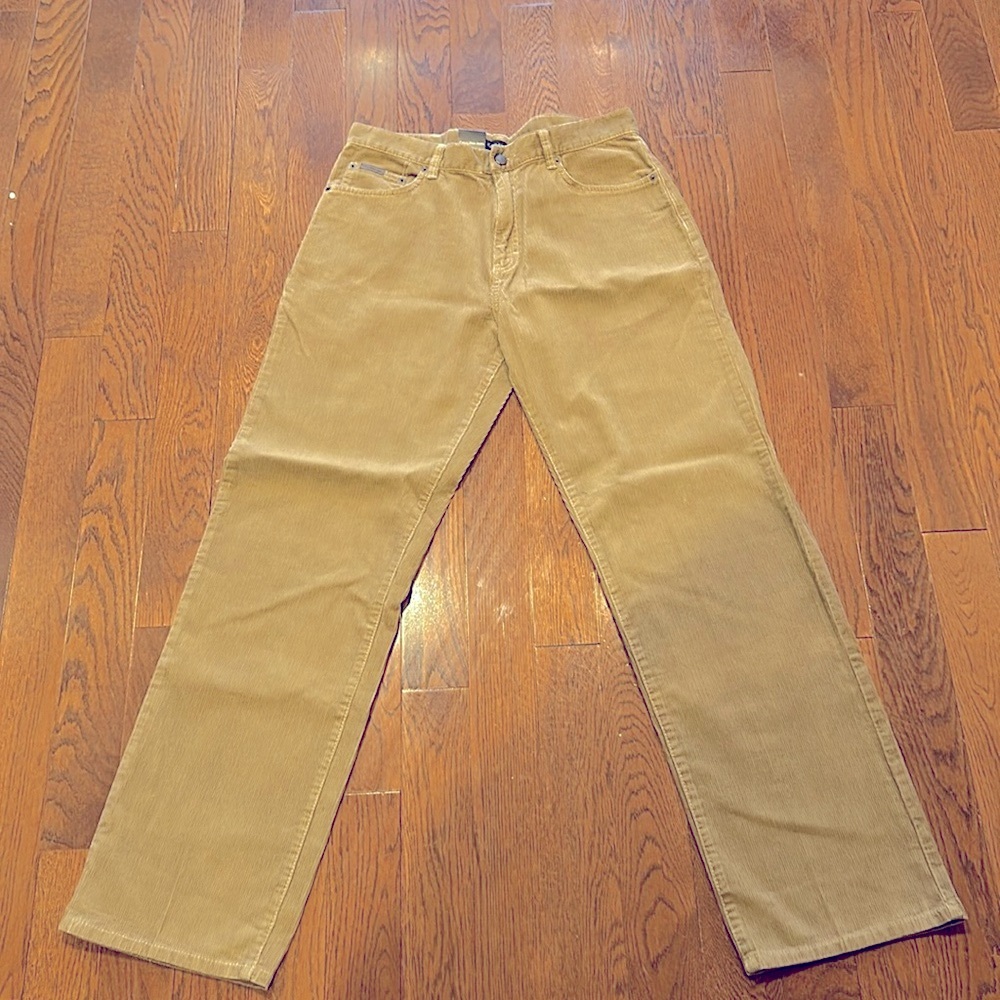 Men's Corduroy Straight-Leg Jeans in Tan